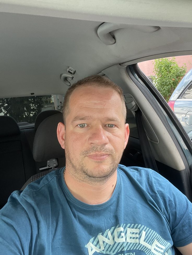 Mark T. | Age 31